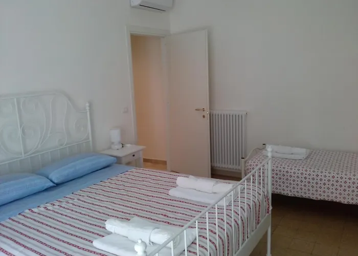 Domus Aurea Bed & Breakfast 3*