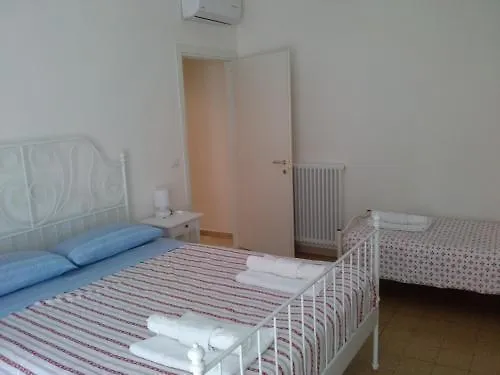 Domus Aurea Bed & Breakfast