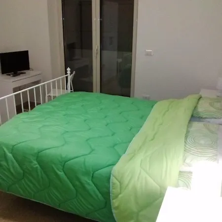 Bed & Breakfast Domus Aurea Napels