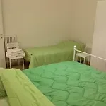 Bed & Breakfast Domus Aurea Napels